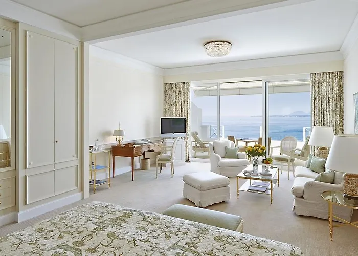 Du Cap Eden Roc Hotel